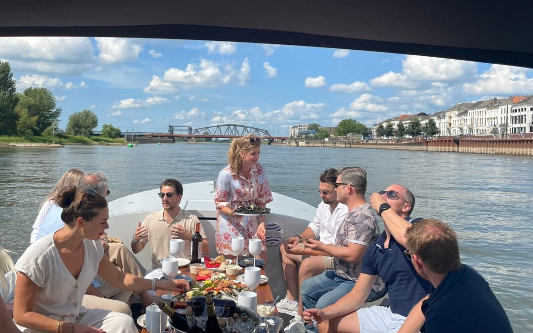 Sloepentocht met Fruits de Mer en wijnproeverij